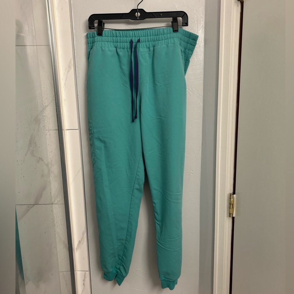 Figs Surgical Green Scrub Joggers